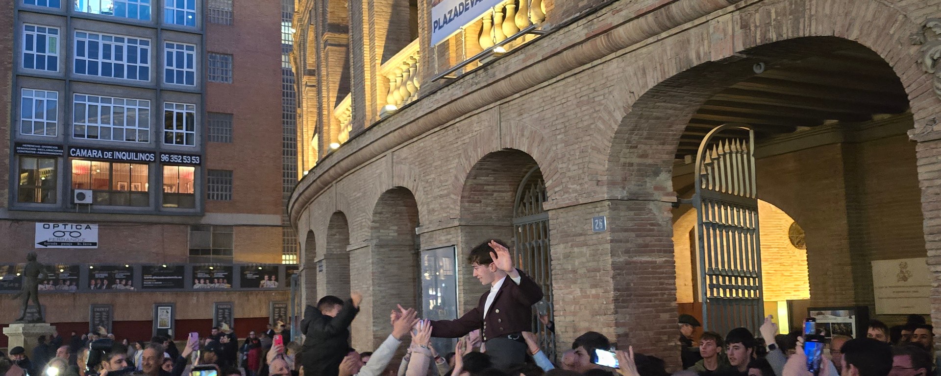 Israel Guirao, una puerta grande de Valencia que merecía seda y oro